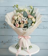 Букет цветов из:  Розы и Лизиантусы в Гусевский