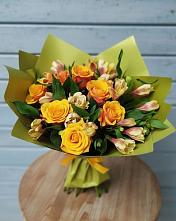 Букет цветов из:  Альстромерии и Розы в Гусевский