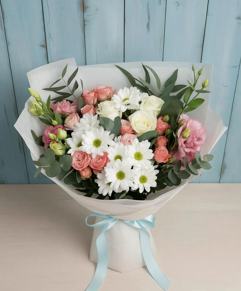 Букет цветов из: Розы, Лизиантусы и Хризантемы в Гусевский