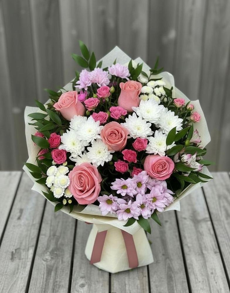 Букет цветов из: Альстромерии, Гвоздики, Розы и Хризантемы в Гусевский