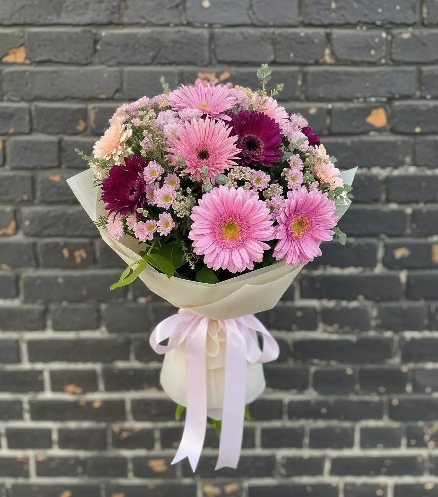 Букет цветов из: Герберы и Хризантемы в Гусевский
