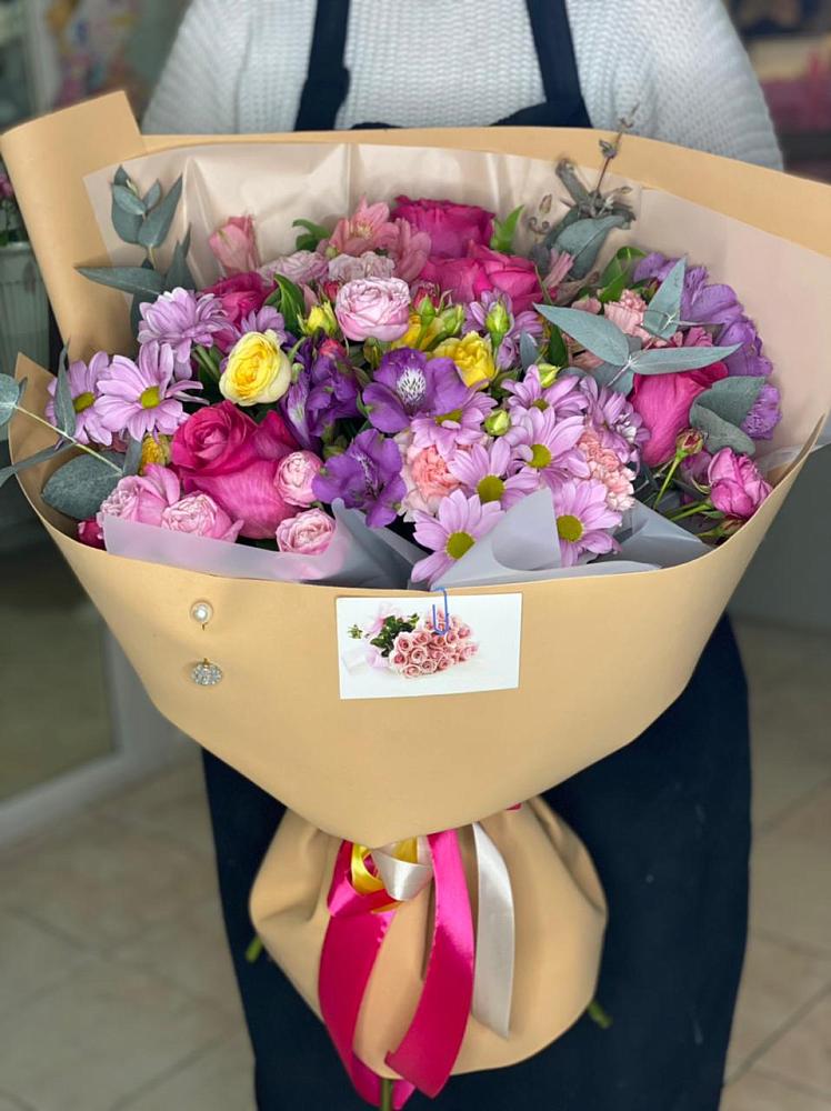 Букет цветов из: Хризантемы, Гвоздики и Альстромерии в Гусевский