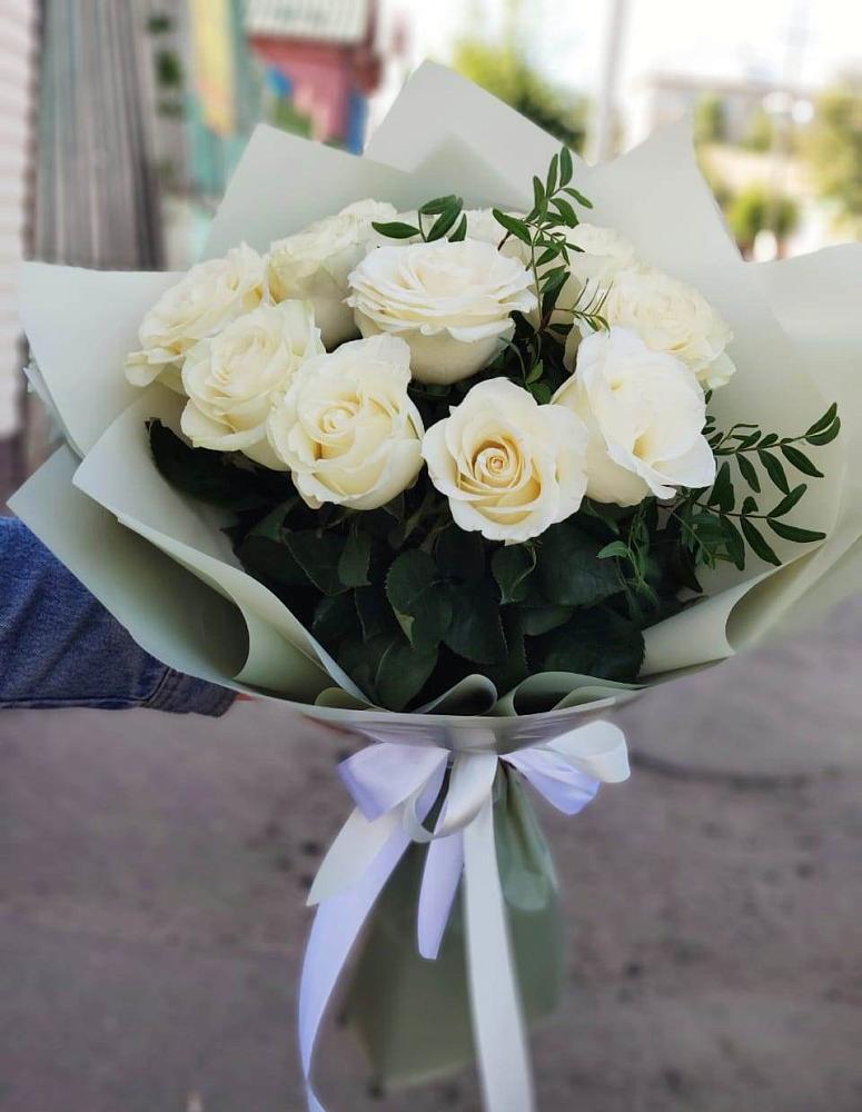 Букет Белые розы Проуд в Гусевский