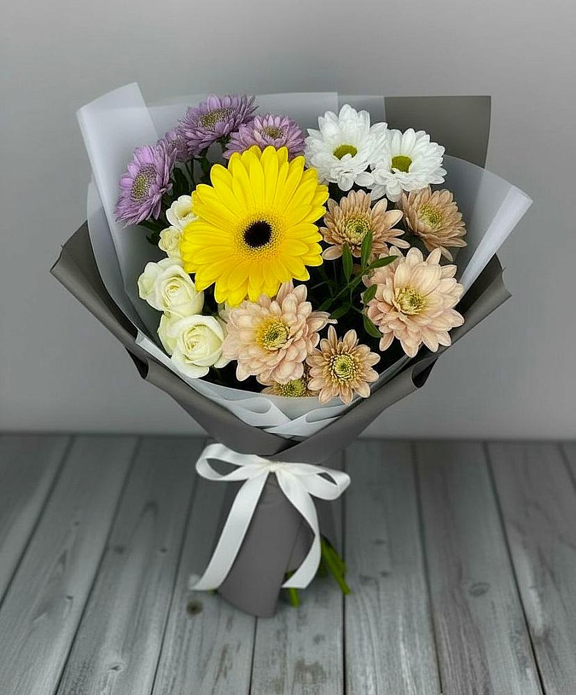 Букет цветов из: Розы, Герберы и Хризантемы в Гусевский