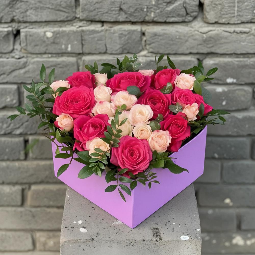 Цветочная композиция из Розы в коробке в Гусевский