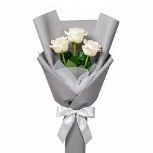 Букет 3 белые розы в Гусевский