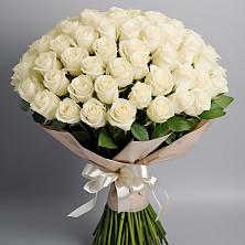 Букет 101 беля роза Белоснежка в Гусевский
