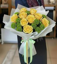 Букет цветов из:  Хризантемы и Розы в Гусевский