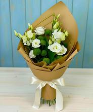 Букет цветов из:  Хризантемы и Лизиантусы #REPLACE_PRED# Гусевский