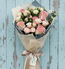 Букет цветов из:  Розы #REPLACE_PRED# Гусевский