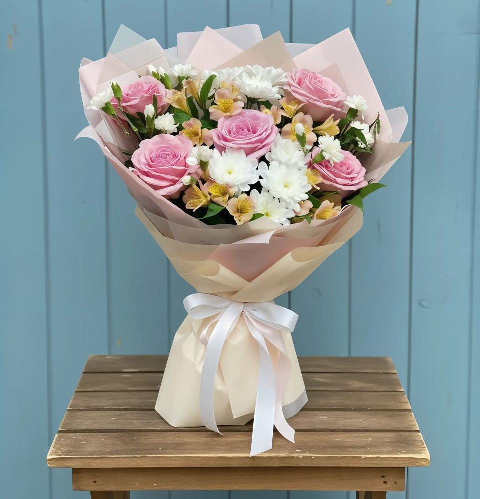 Букет цветов из: Гвоздики, Орхидеи и Розы в Гусевский