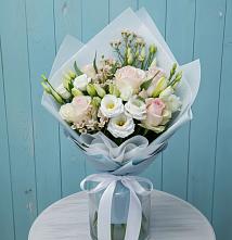 Букет цветов из:  Розы и Лизиантусы в Гусевский