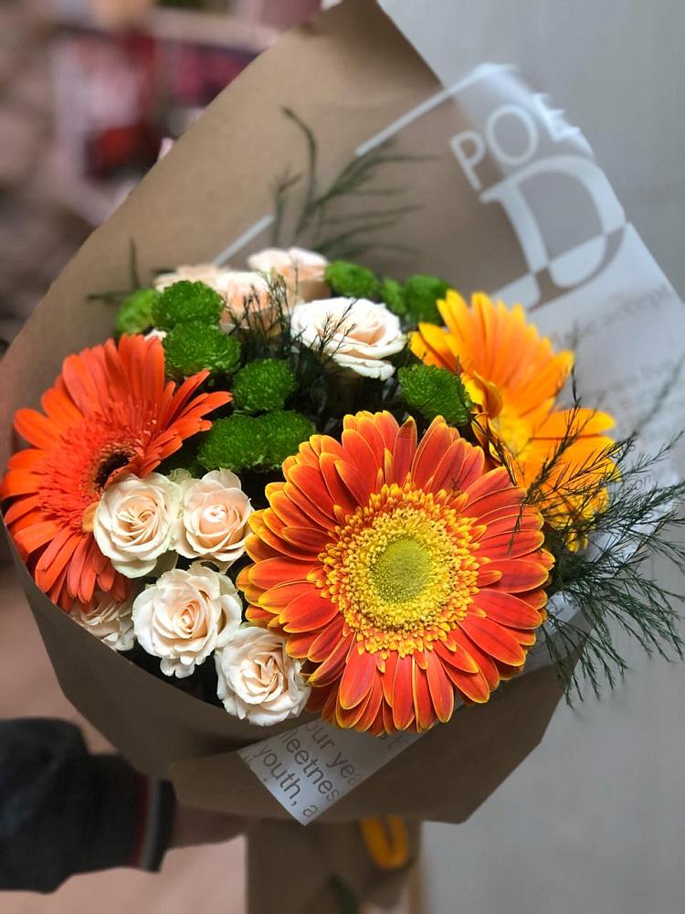 Букет цветов из: Герберы, Хризантемы и Розы в Гусевский