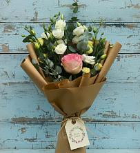 Букет цветов из:  Розы и Лизиантусы в Гусевский