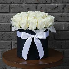 Цветочная композиция из Розы в шляпной коробке в Гусевский